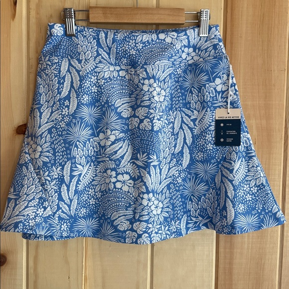Tommy Bahama Pants - NWT Tommy Bahama Active Skort Blue White Floral XS Tropical Golf Tennis